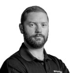 Headshot of Austin Evans